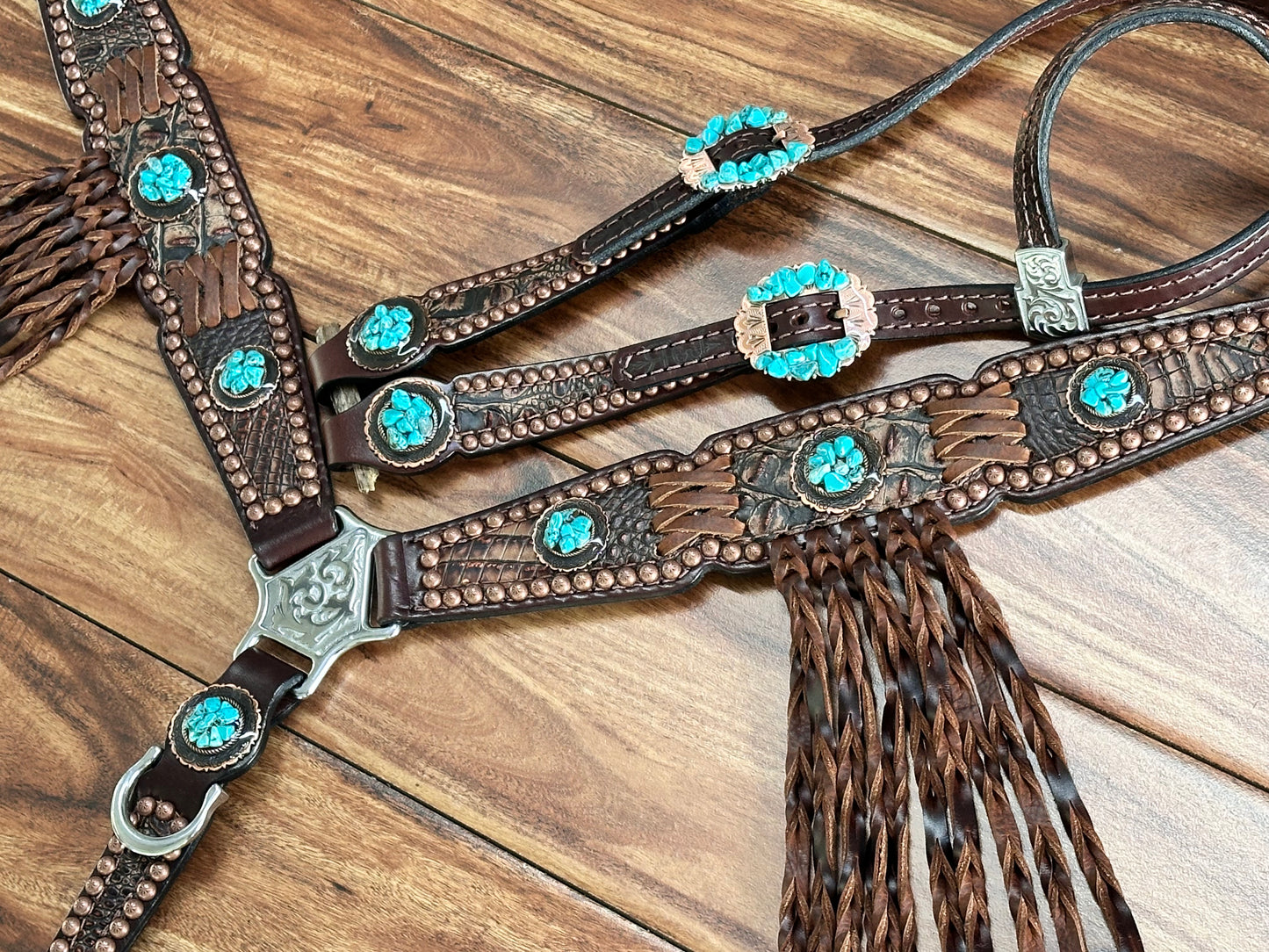 Brown gator with turquoise and twisted fringe