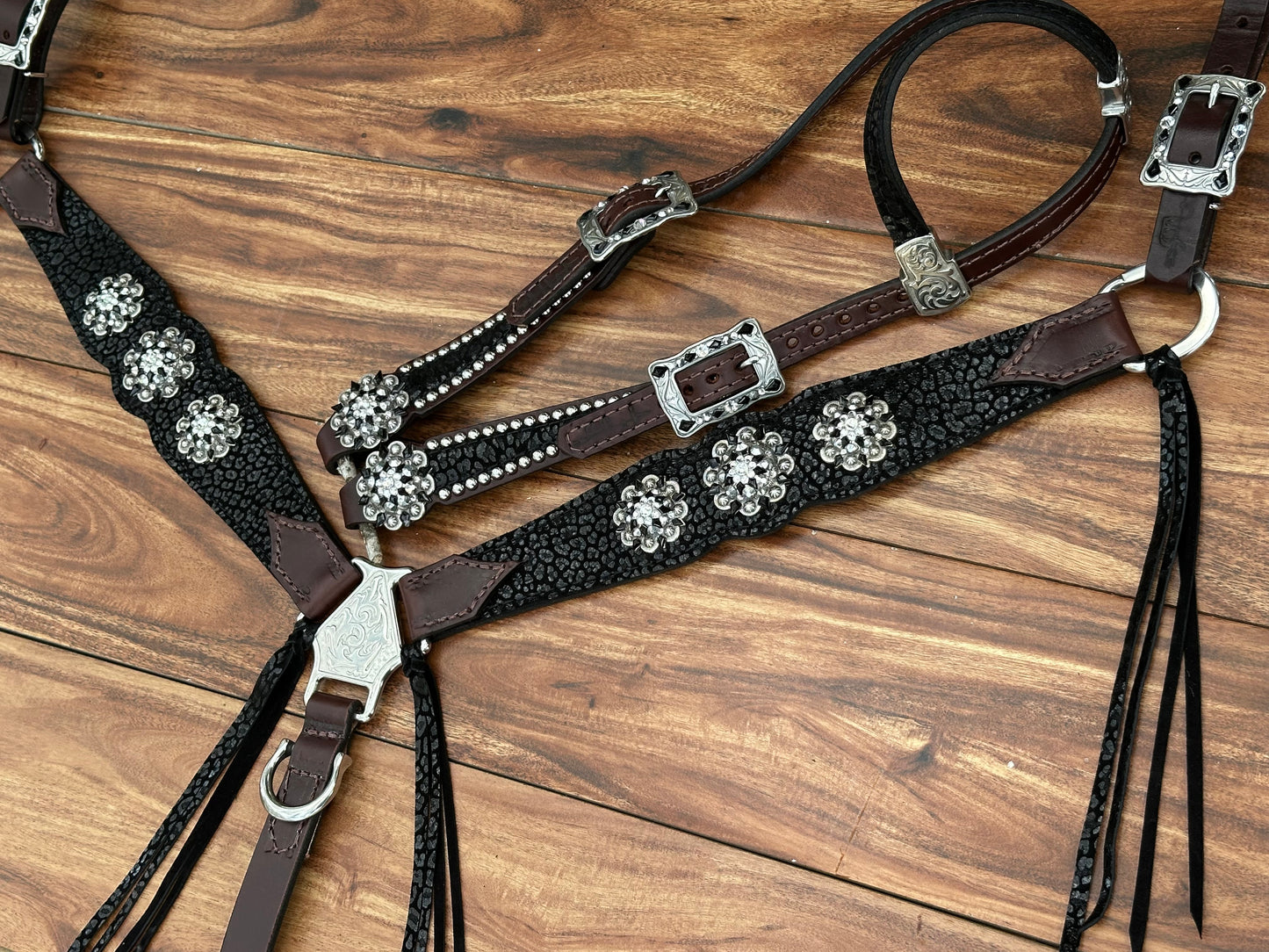 Chunky black glitter with round conchos