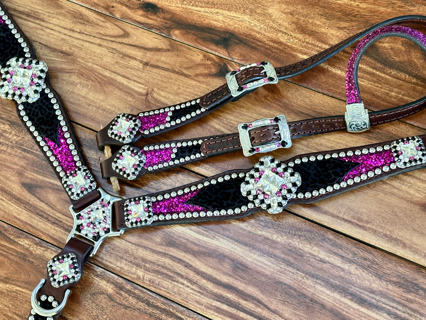 BLACK CHEETAH WITH FUCHSIA CHUNKY GLITTER