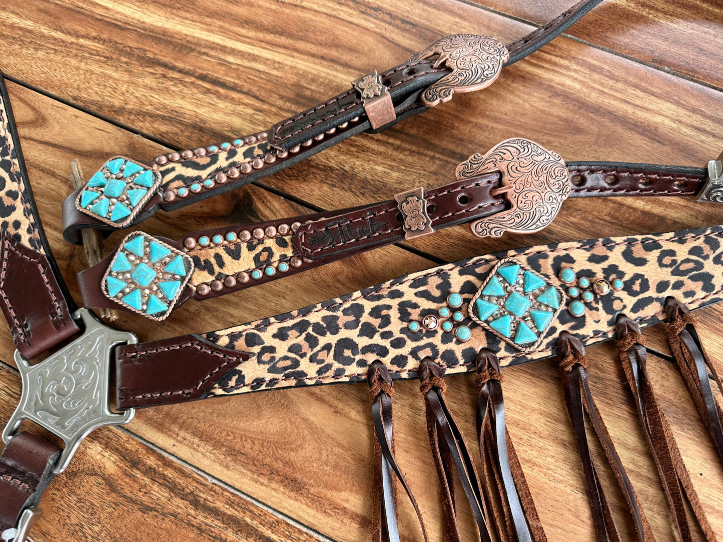 Cheetah single layer with tie fringe