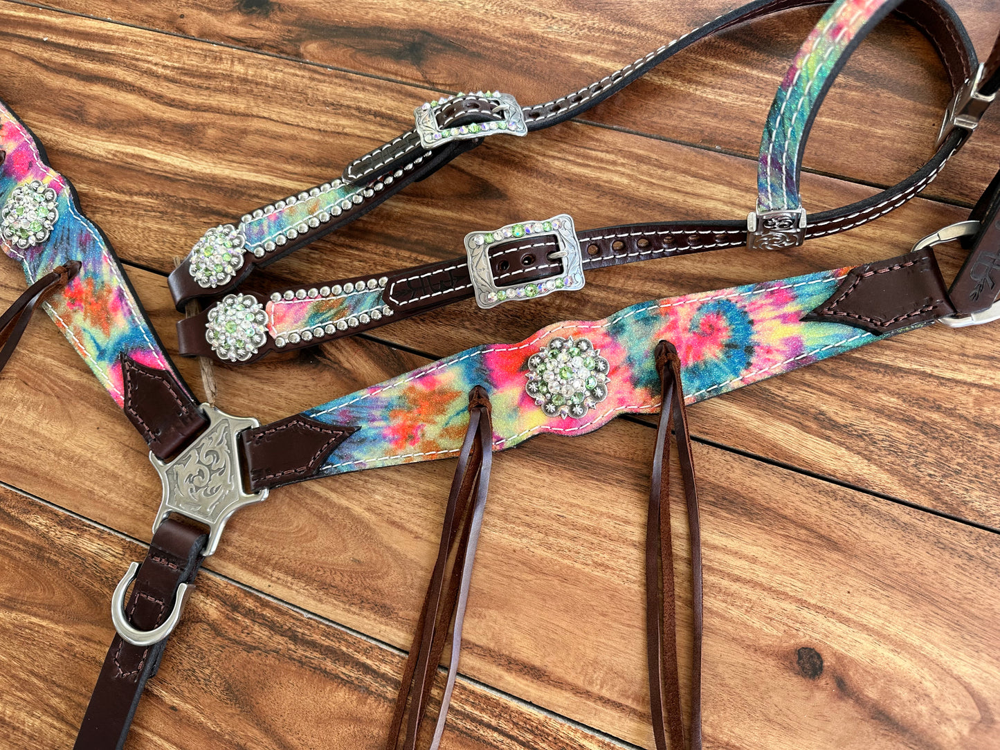 Tie dye glitter with ties