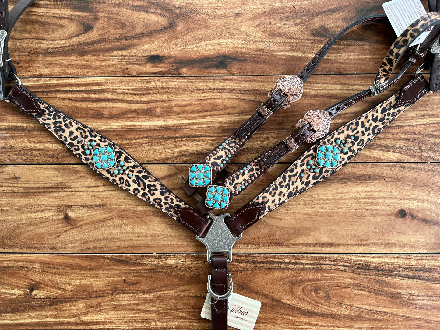 Cheetah with turquoise single layer