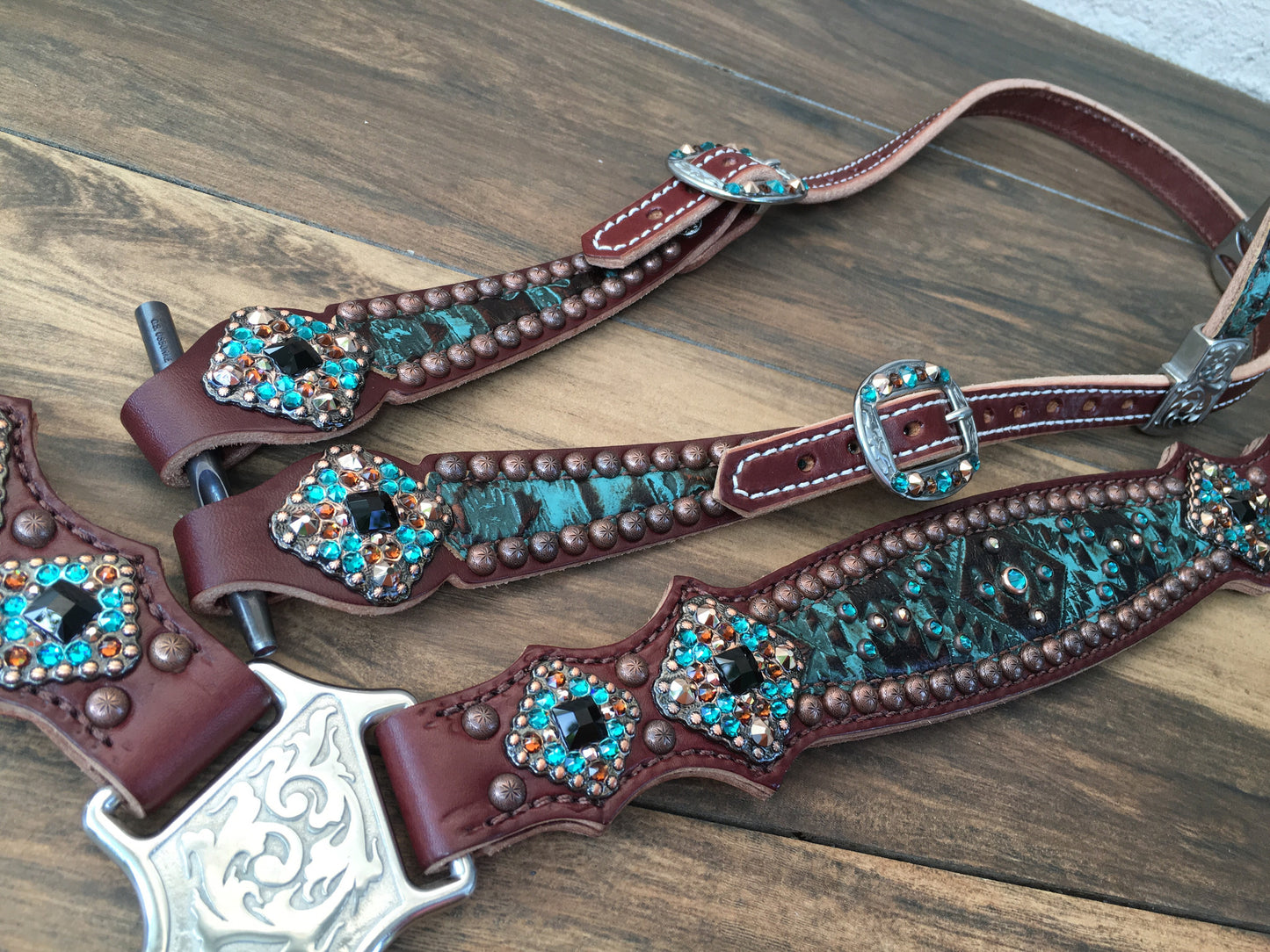 Green W/ Bronze Aztec