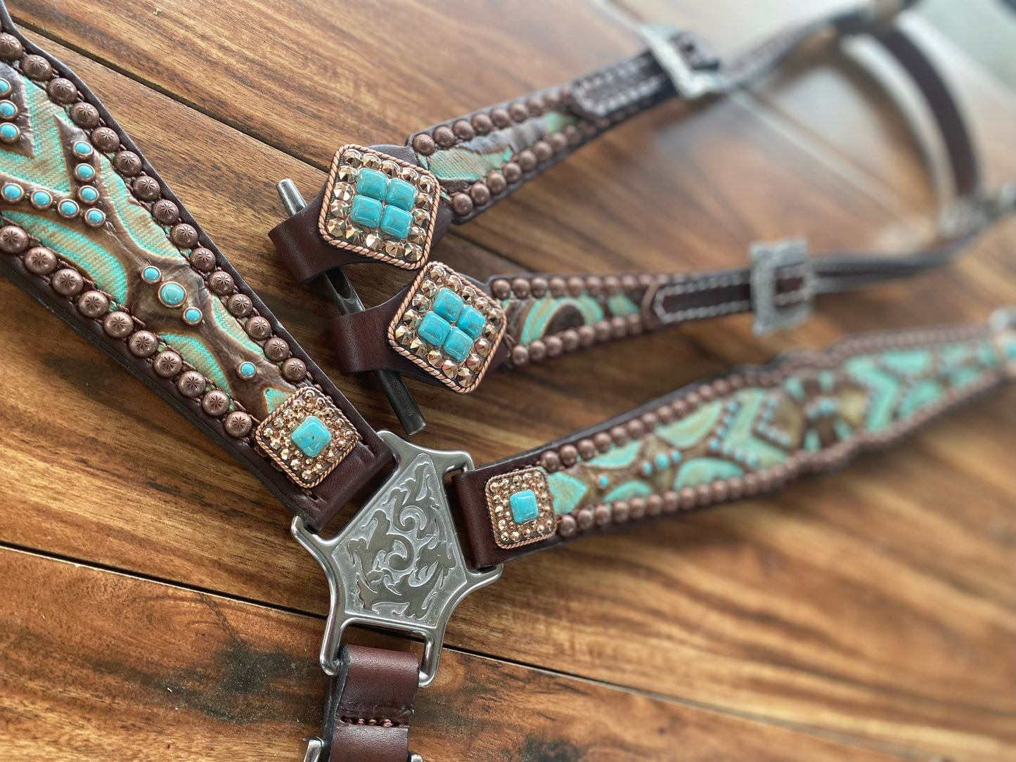 Turquoise Aztec with rim sets