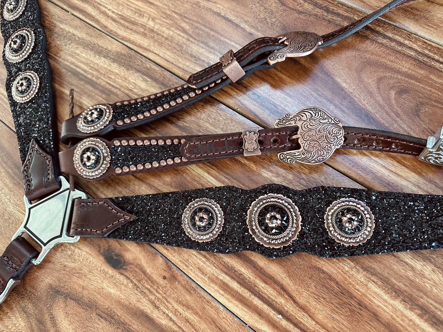 Chunky black glitter with round rope edge conchos