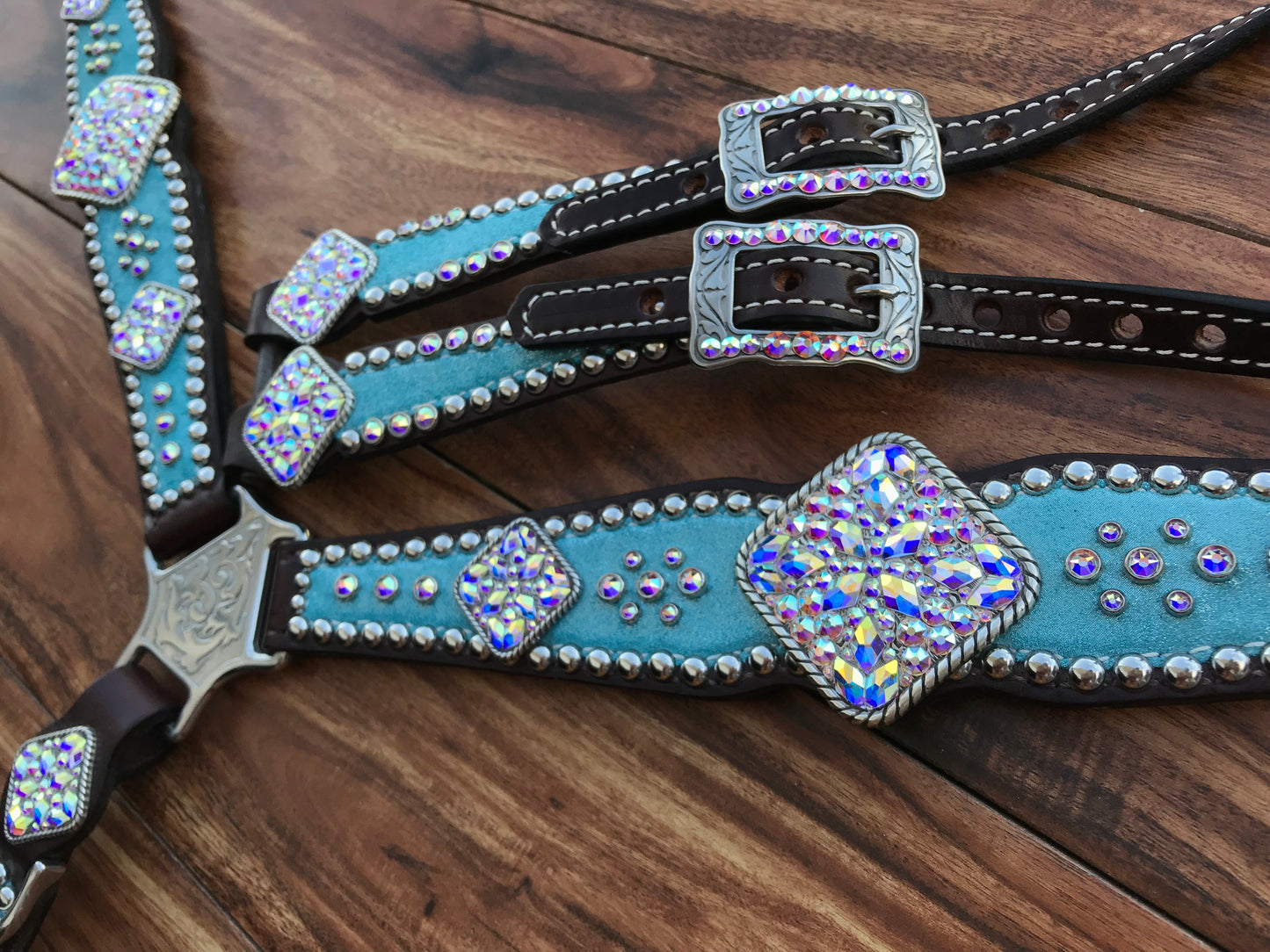 Light turquoise glitter