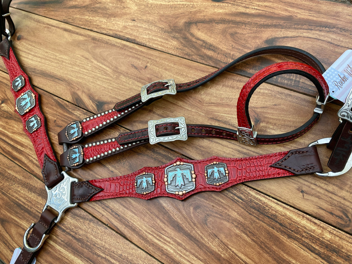 Red gator with turquoise thunderbirds