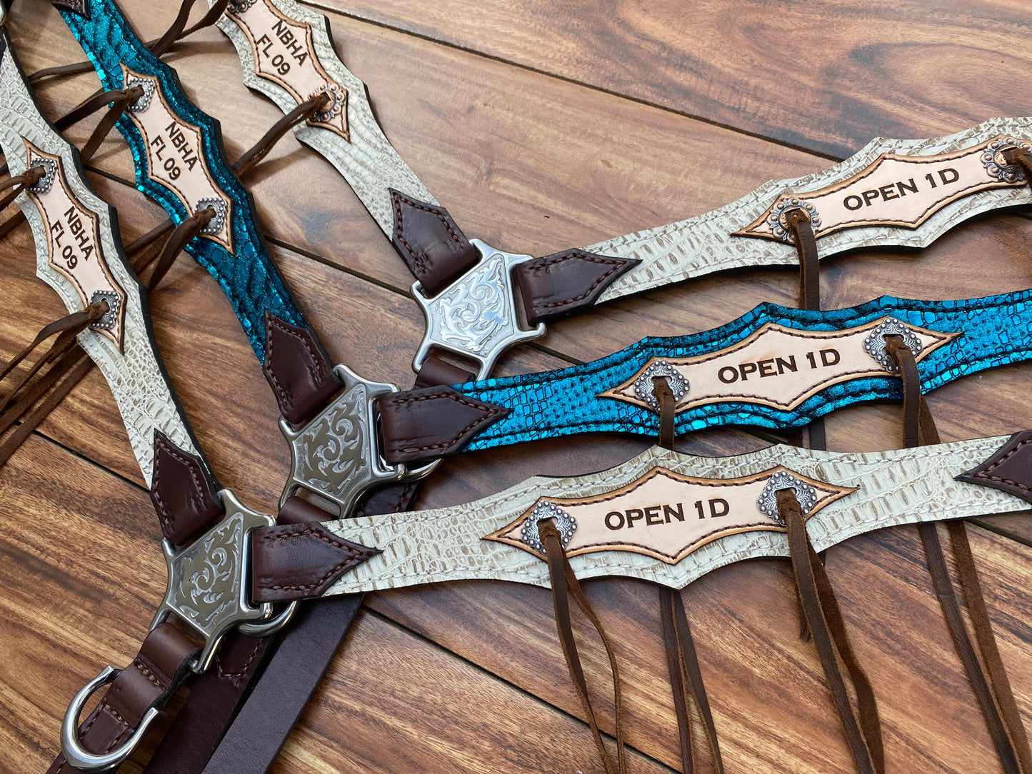 Award Breastccollars