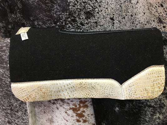 Best ever Saddle pad with cream/gold gator wear leathers
