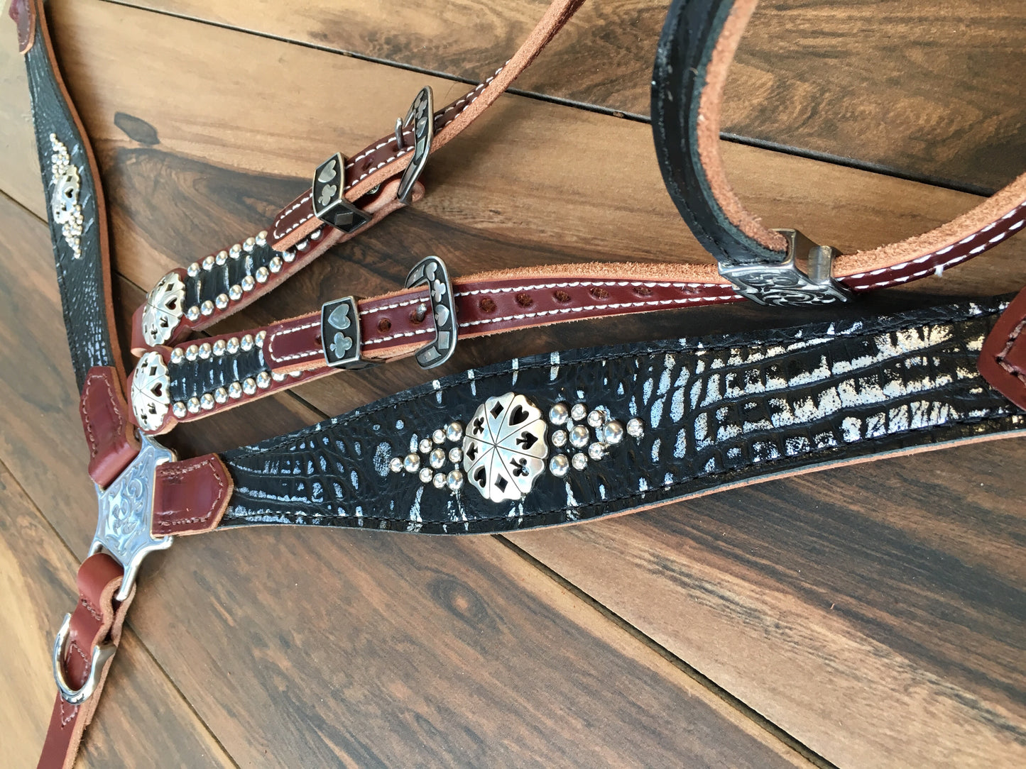 Black Gator W/ Silver