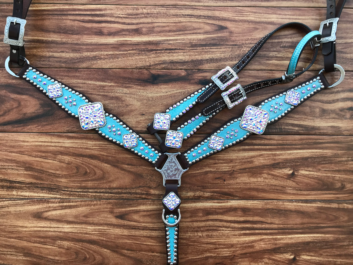 Light turquoise glitter