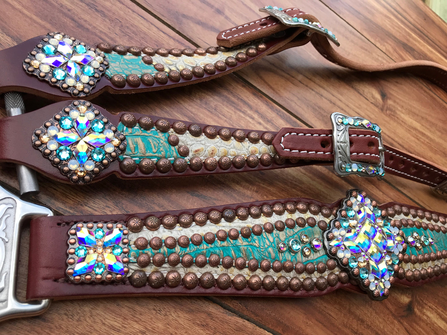 Cream Gator with Turquoise overlay and copper spots