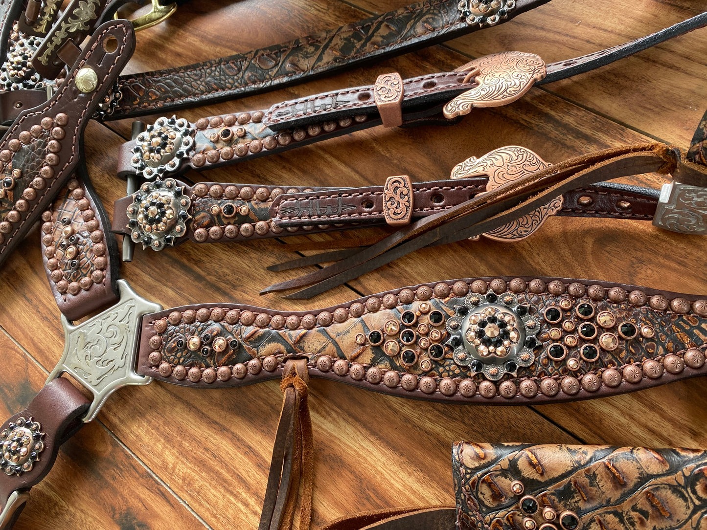 Copper frosted brown gator