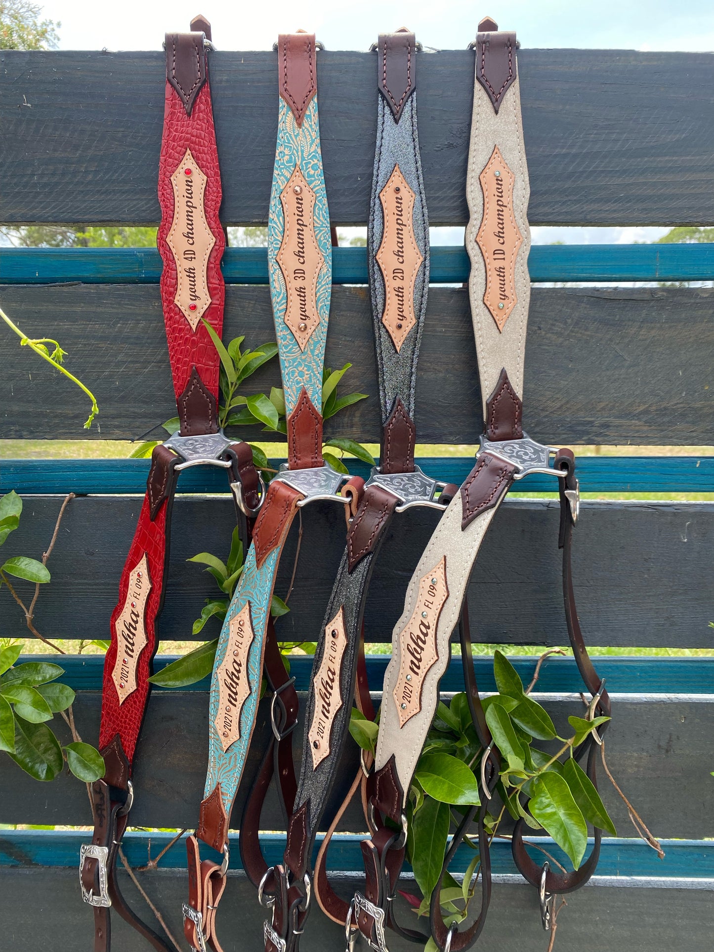 Award Breastccollars