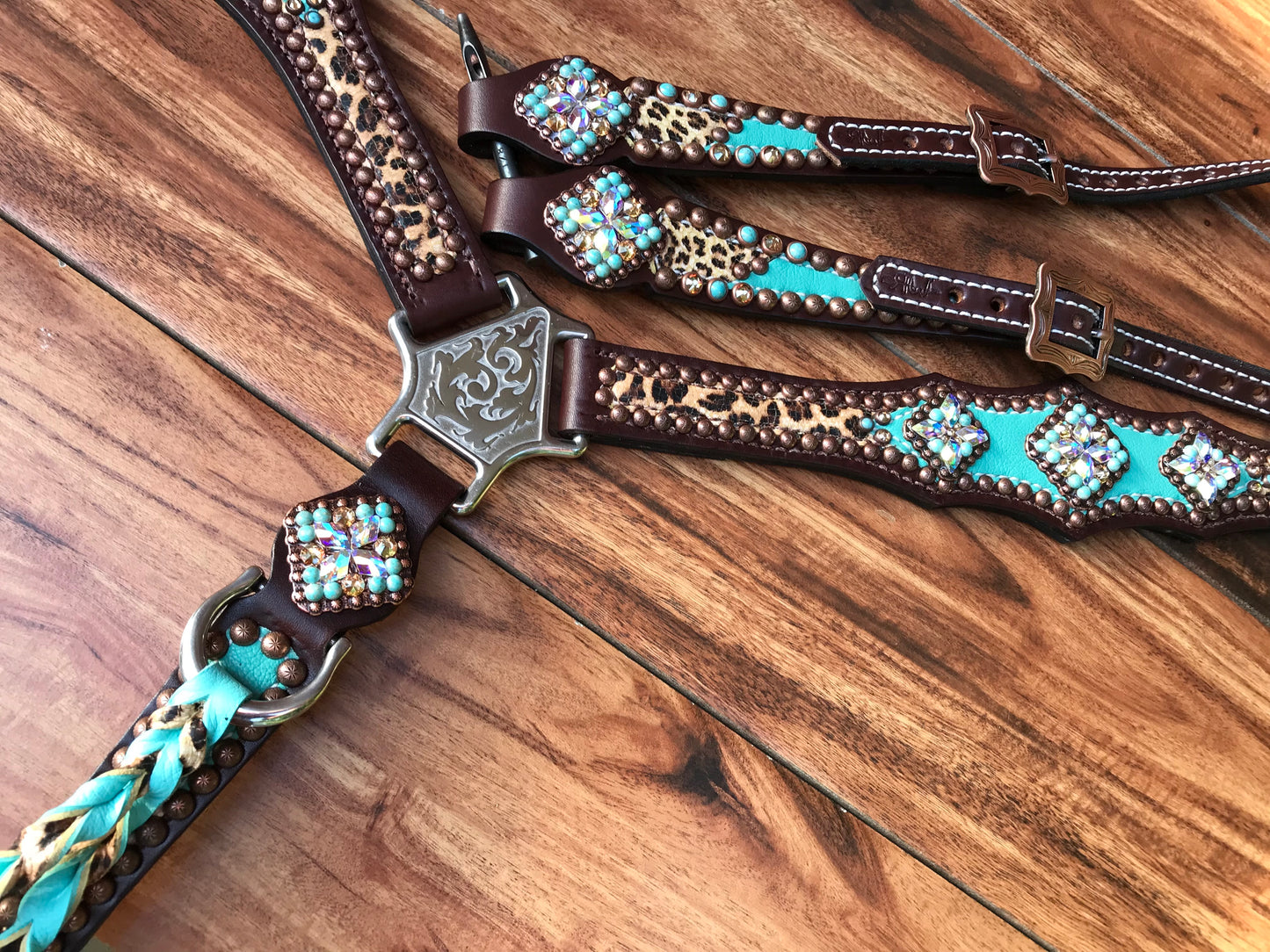 Mint with cheetah