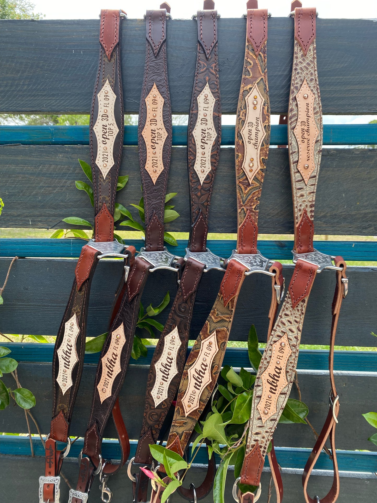 Award Breastccollars