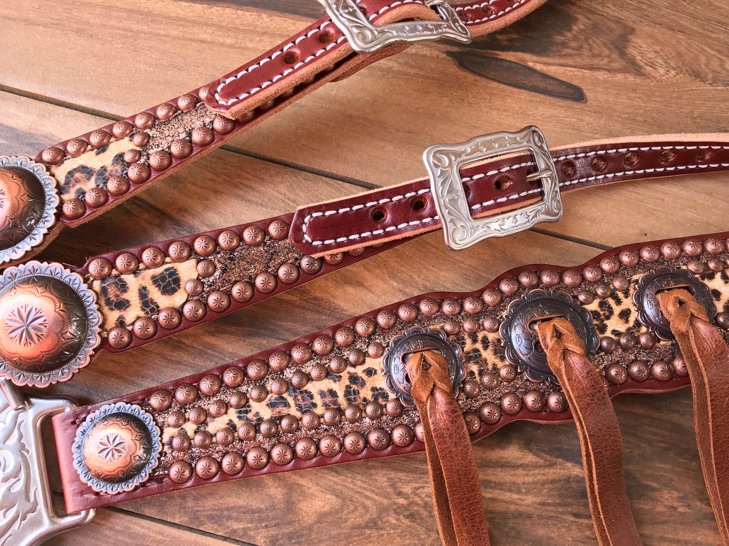 Rose Gold with cheetah overlay and cowboy strings