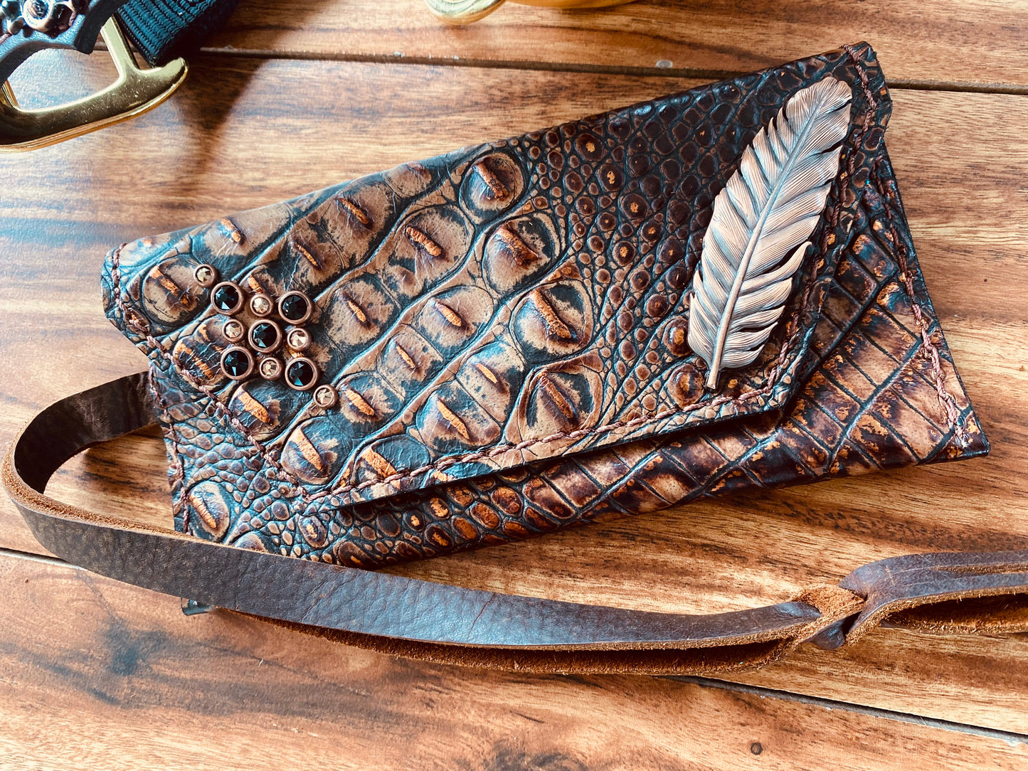 Copper frosted brown gator