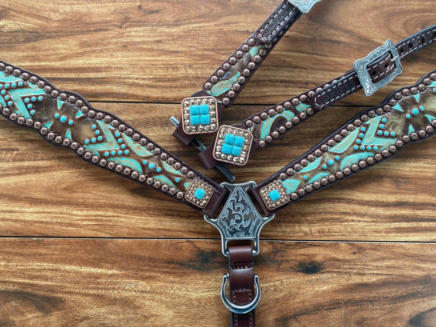 Turquoise Aztec with rim sets