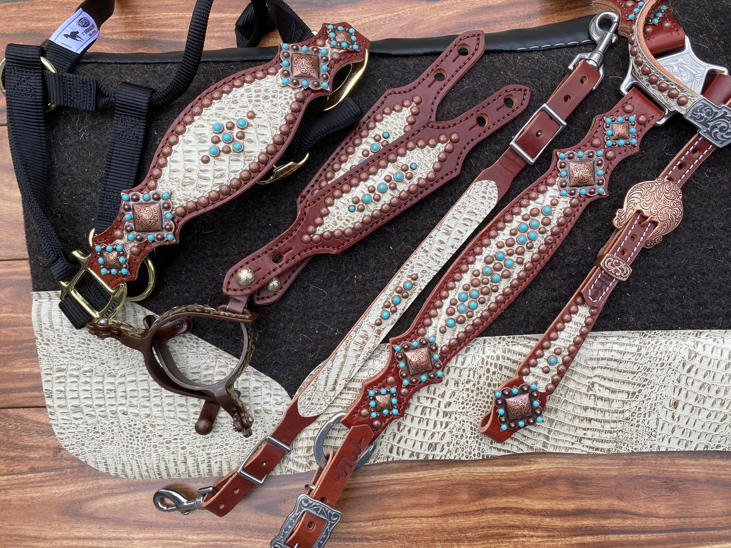 Antique white gator with turquoise on medium