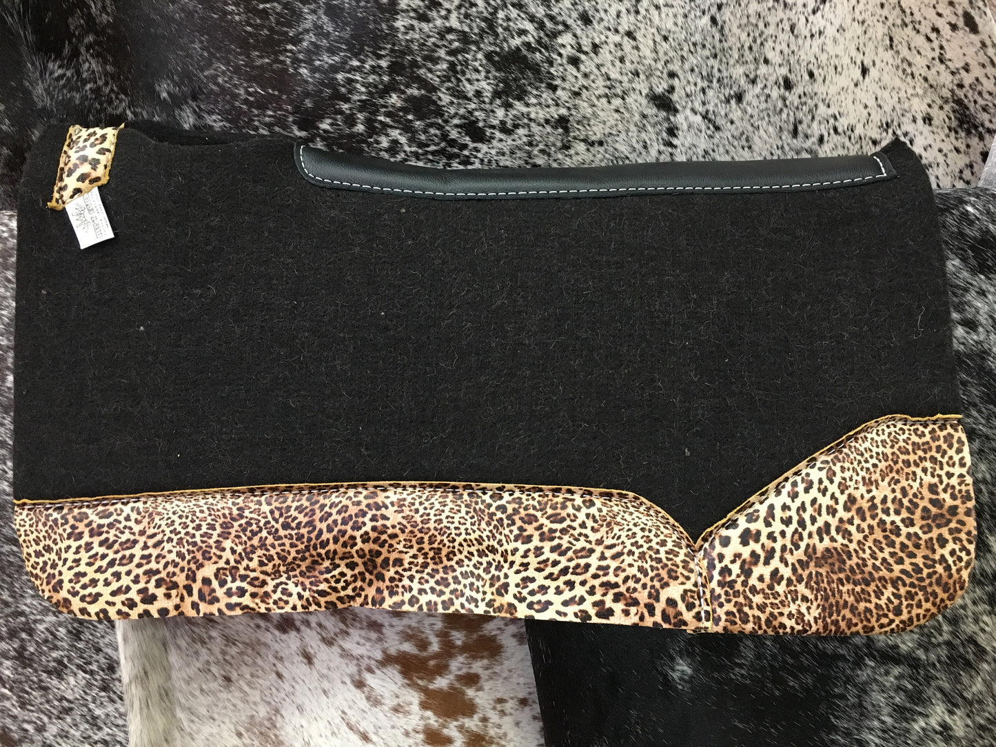 Best ever saddle pad with cheetah wear leathers