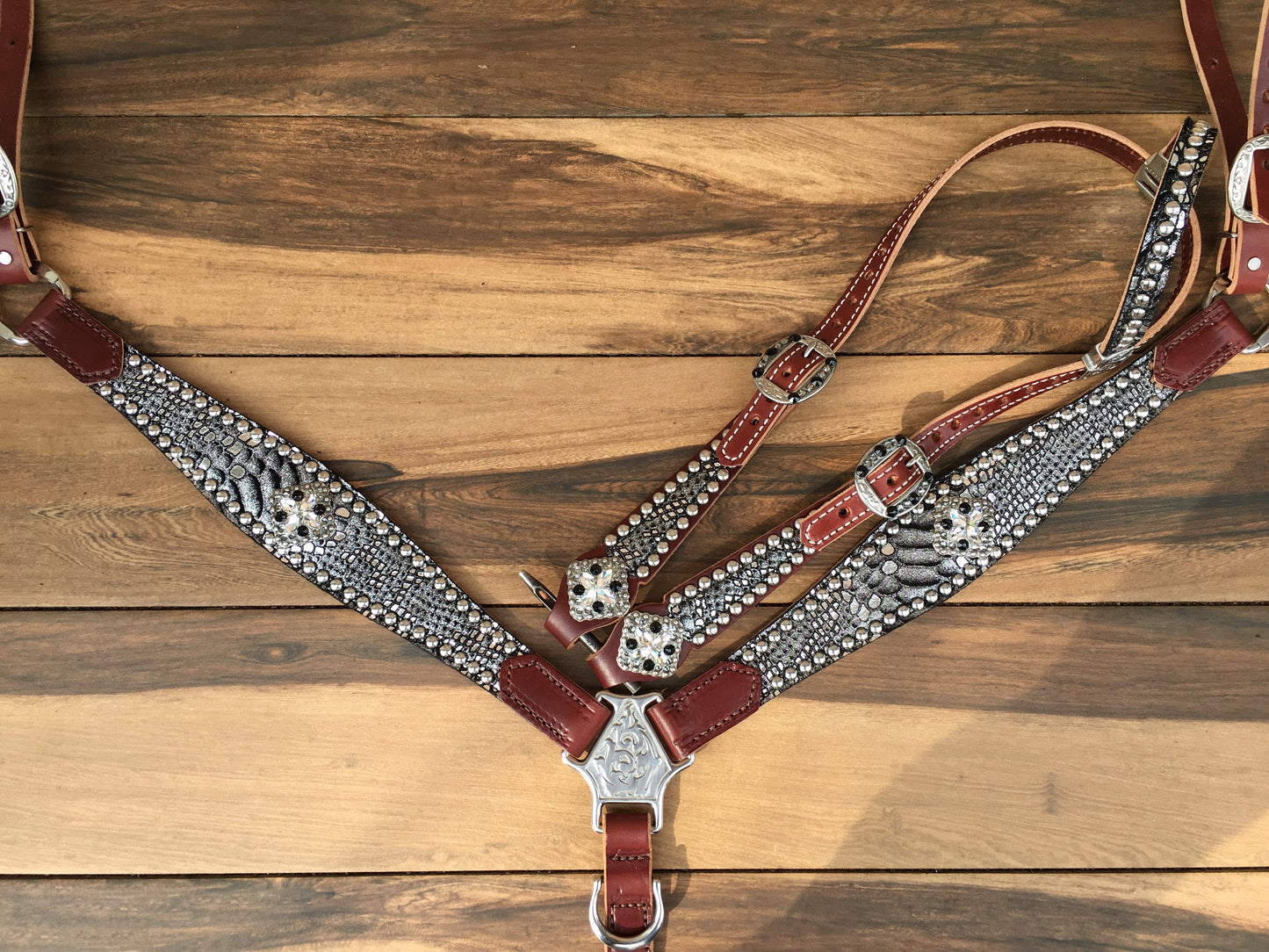 Silver Mystic single layered leather