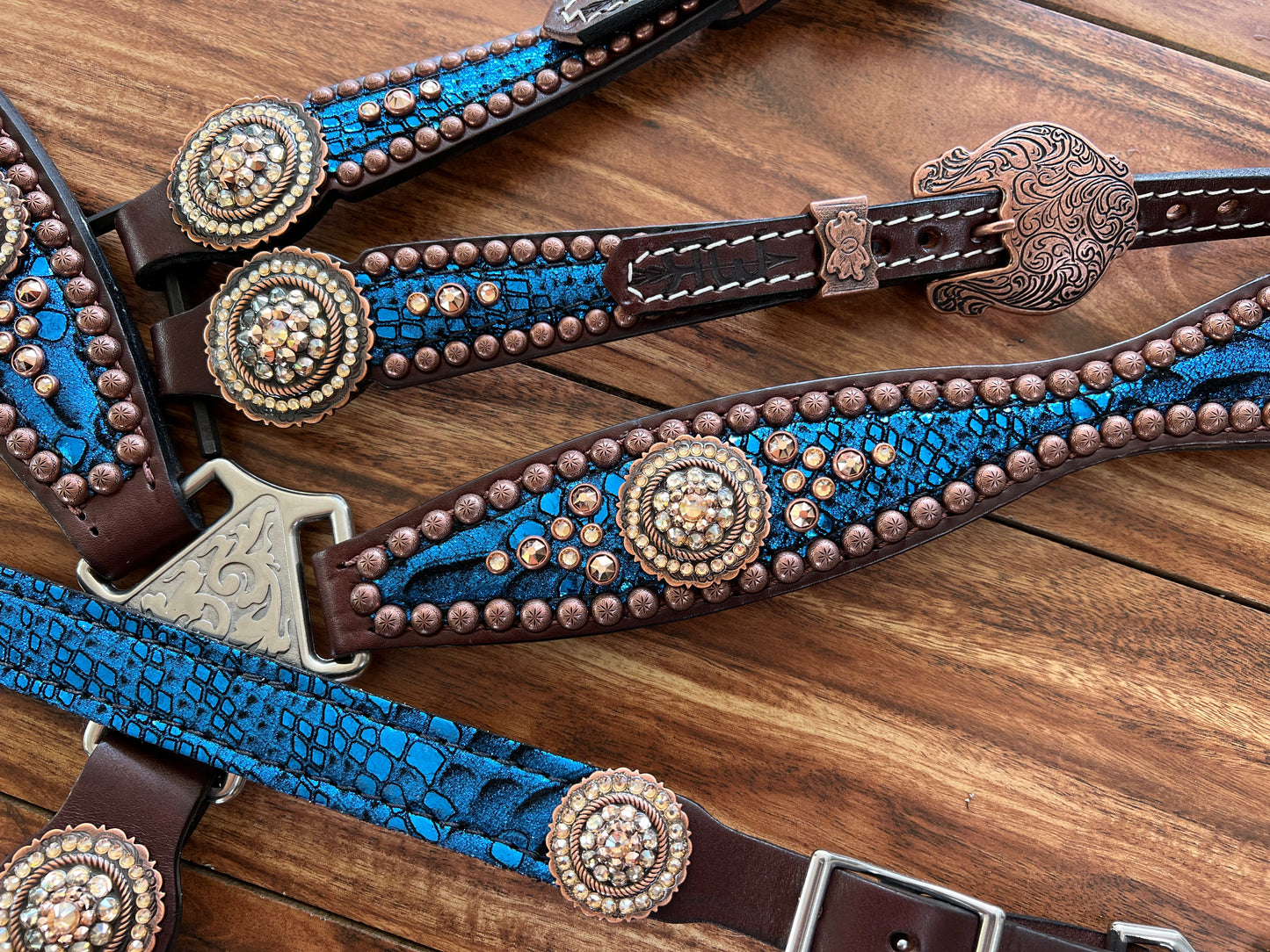 Blue mystic with rope edge round conchos