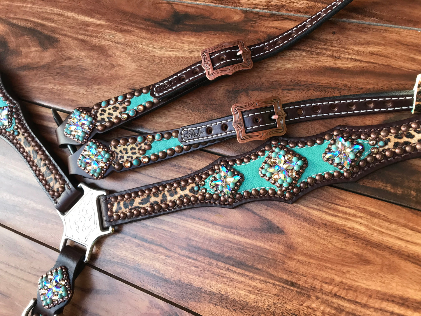 Mint with cheetah