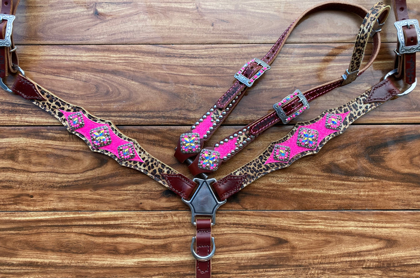 Cheetah with neon pink