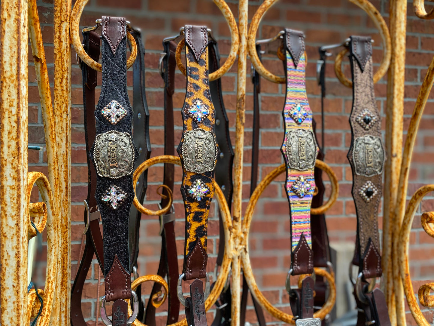 Award Breastccollars