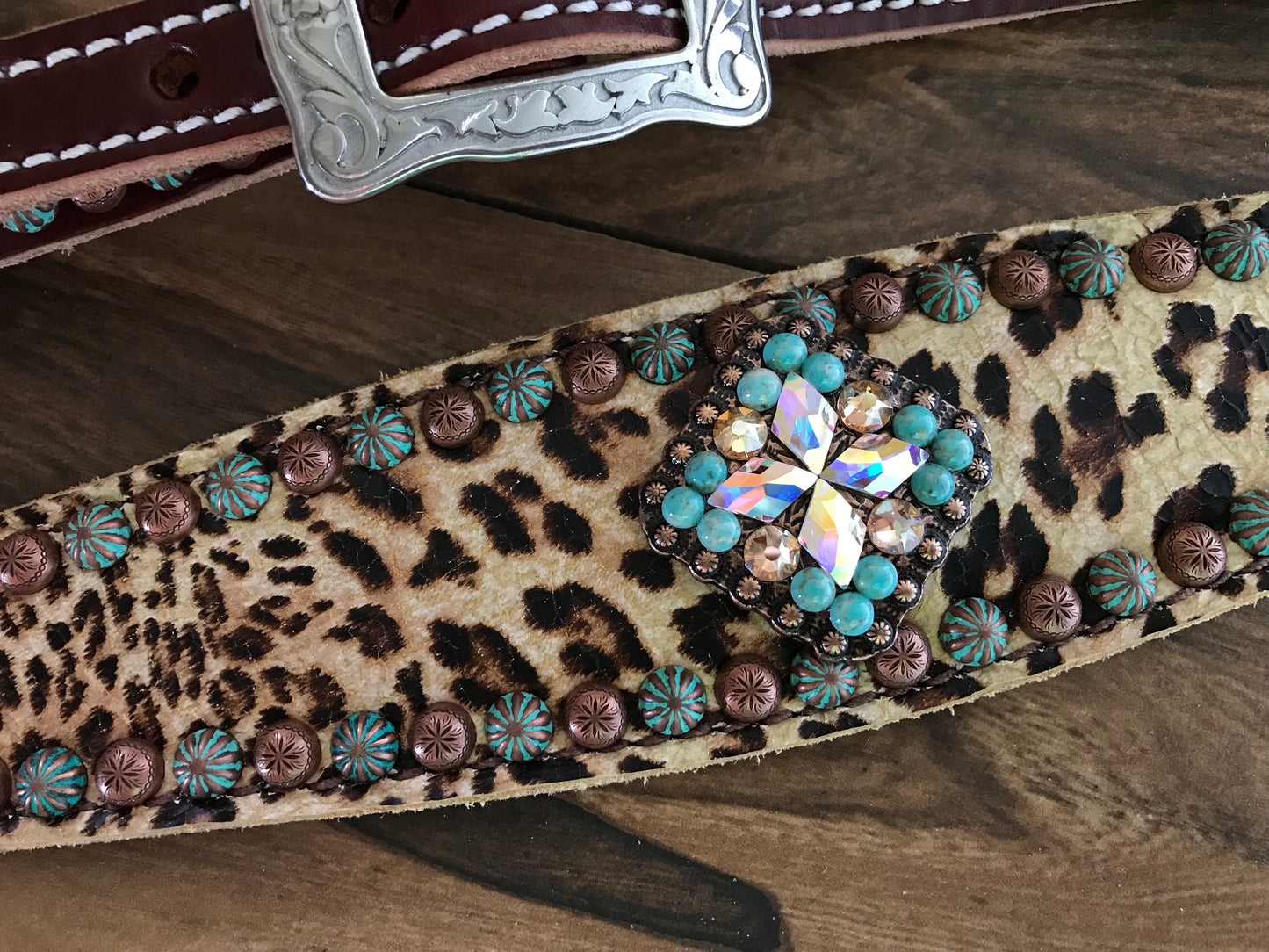 Single Layer Cheetah with Turquoise