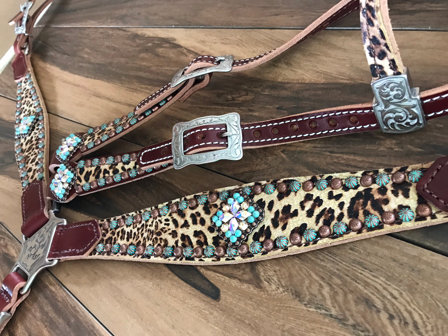 Single Layer Cheetah with Turquoise