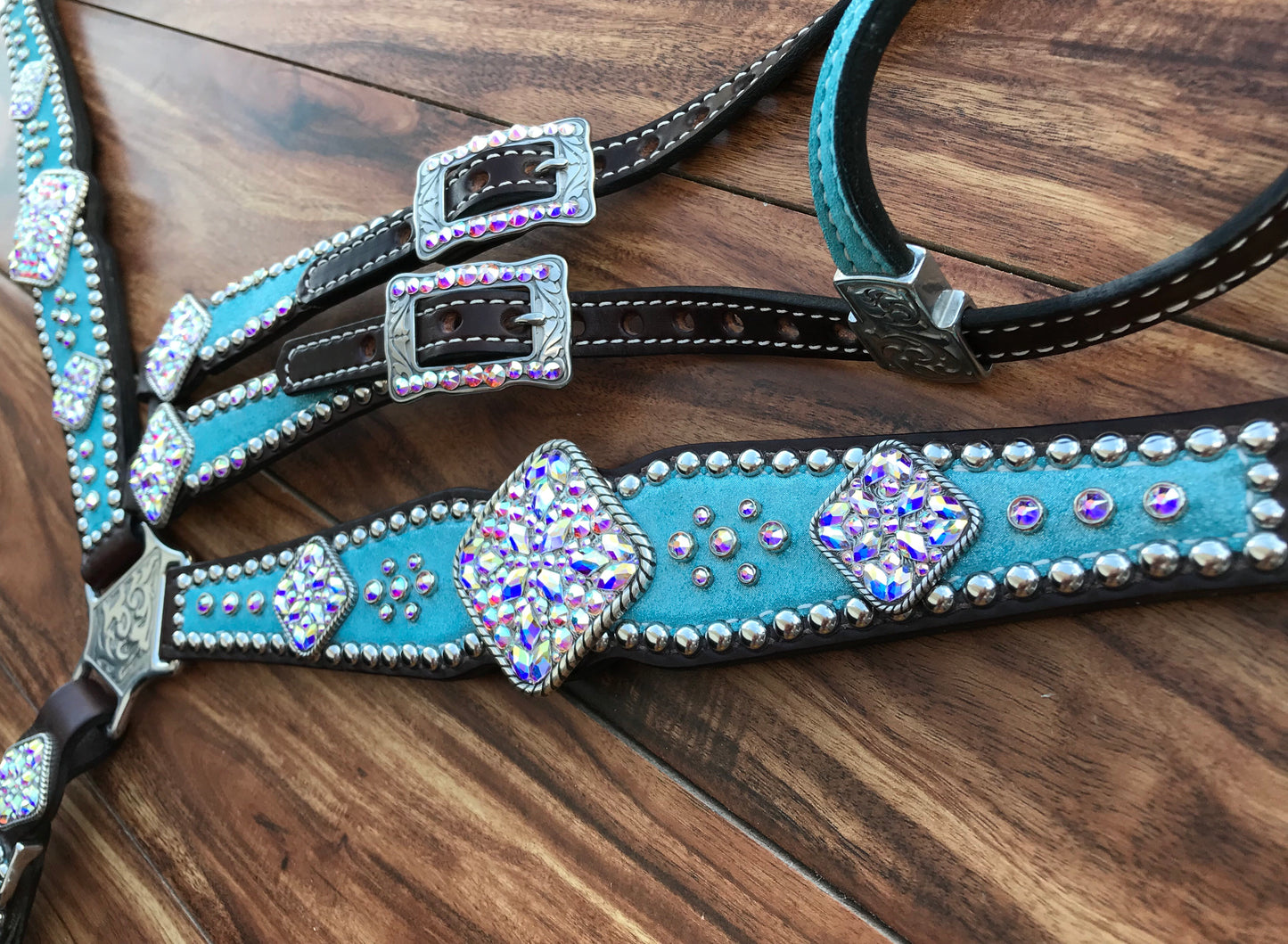 Light turquoise glitter