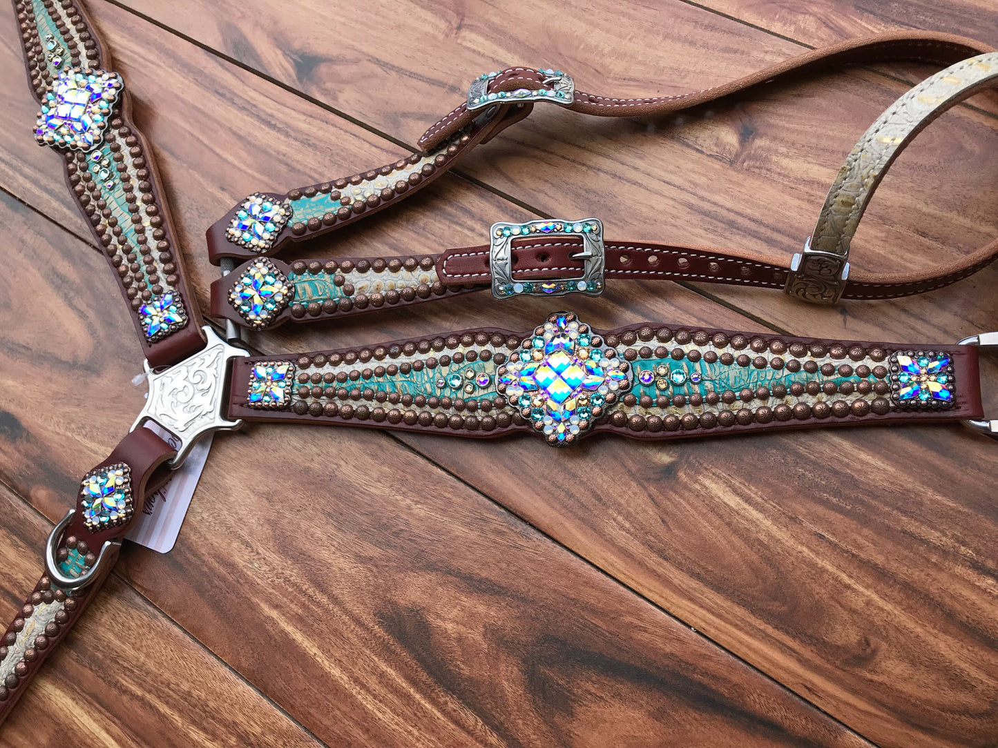 Cream Gator with Turquoise overlay and copper spots