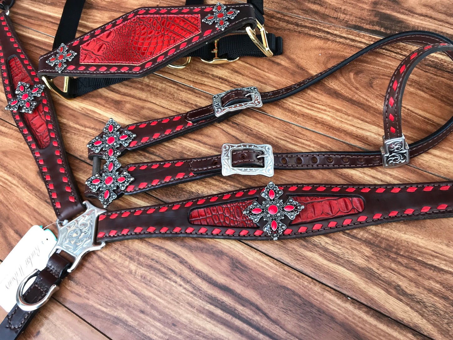Red gator with red buckstitch