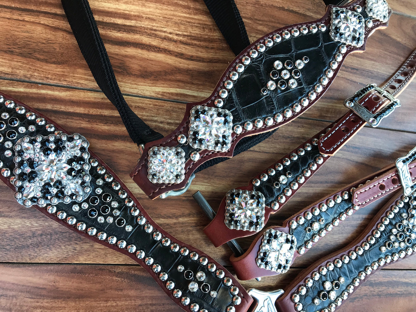 Black gator with clear and jet crystals