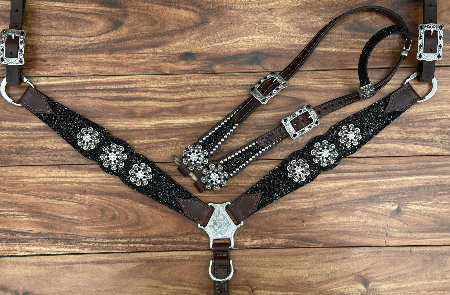 Chunky black glitter with round conchos