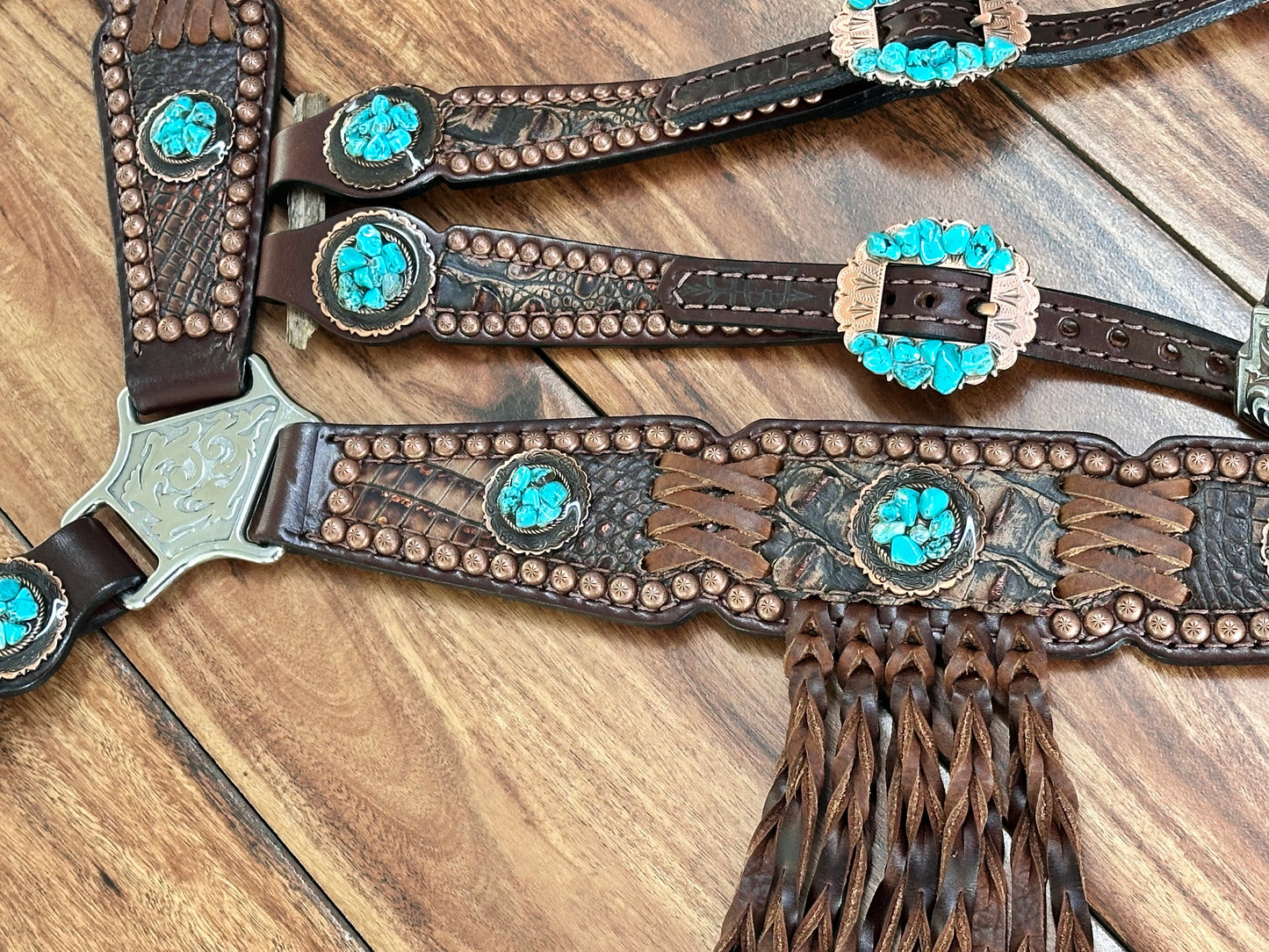 Brown gator with turquoise and twisted fringe