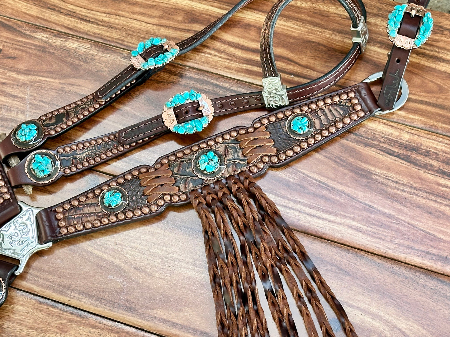 Brown gator with turquoise and twisted fringe