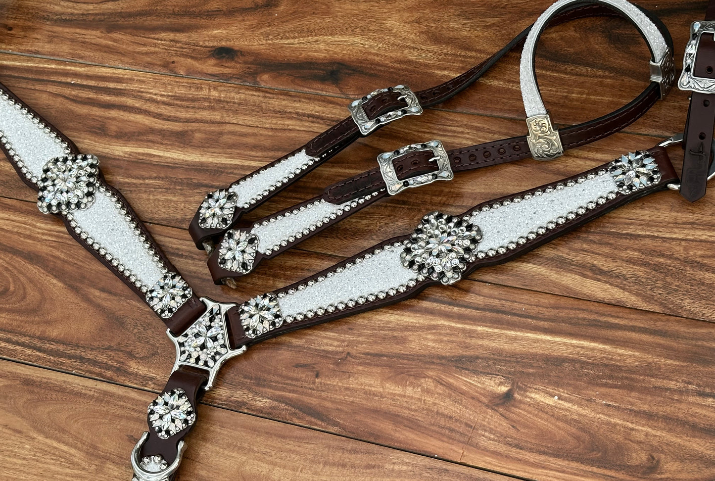 Chunky white glitter with XL conchos