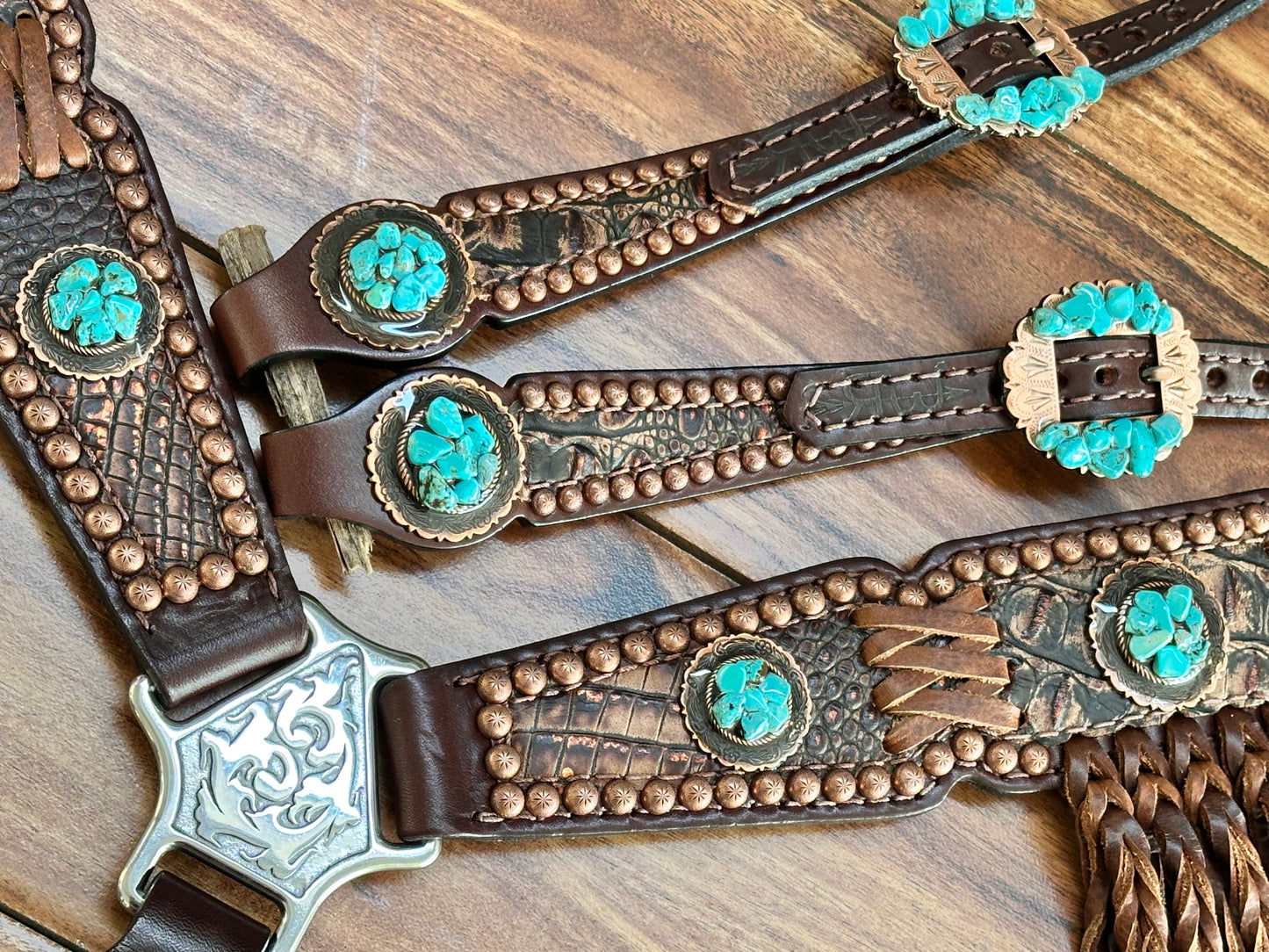 Brown gator with turquoise and twisted fringe