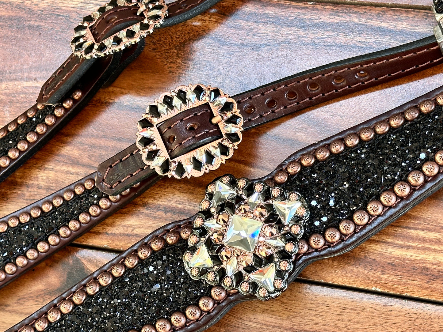 Black Chunky Glitter XL conchos