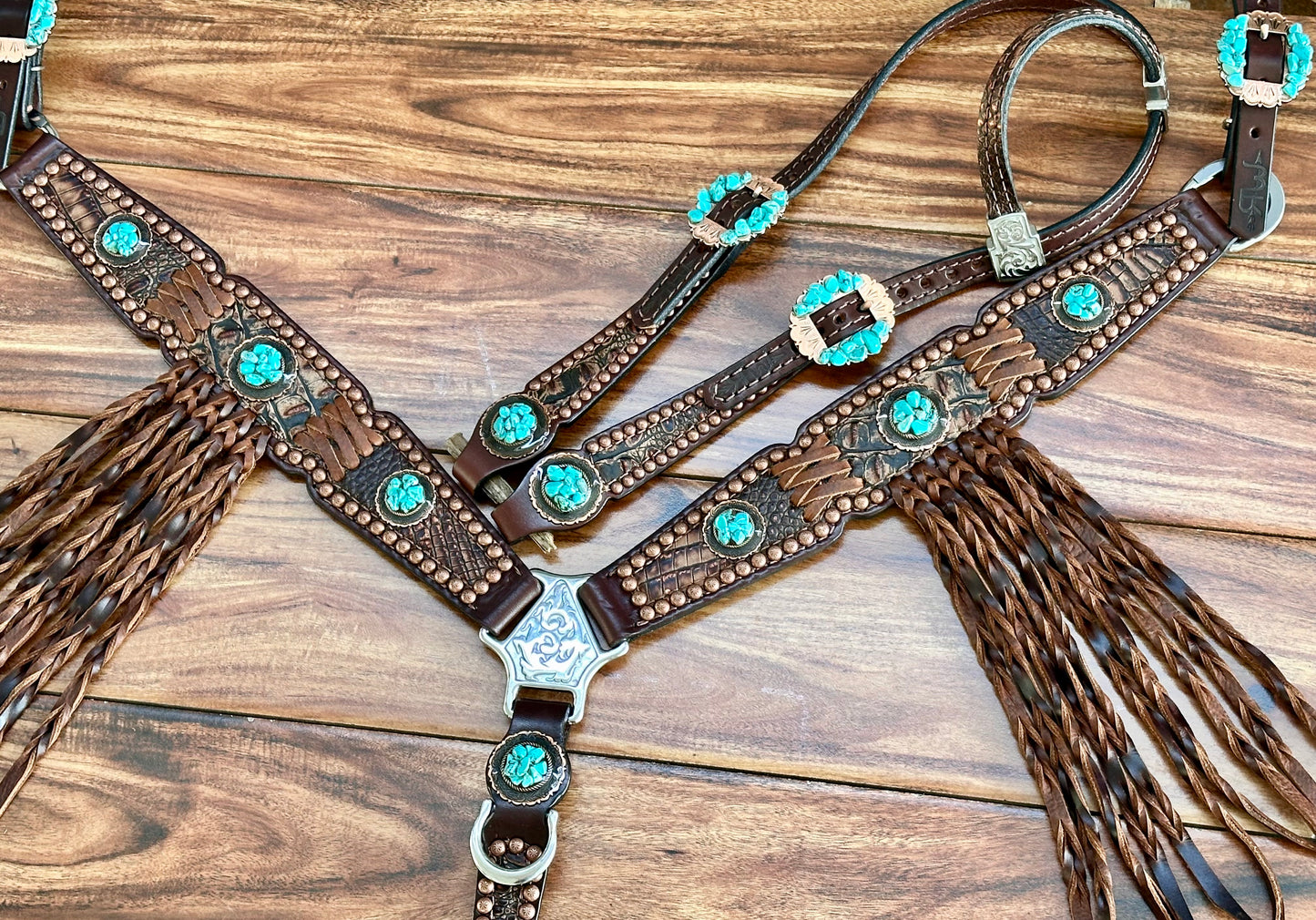 Brown gator with turquoise and twisted fringe