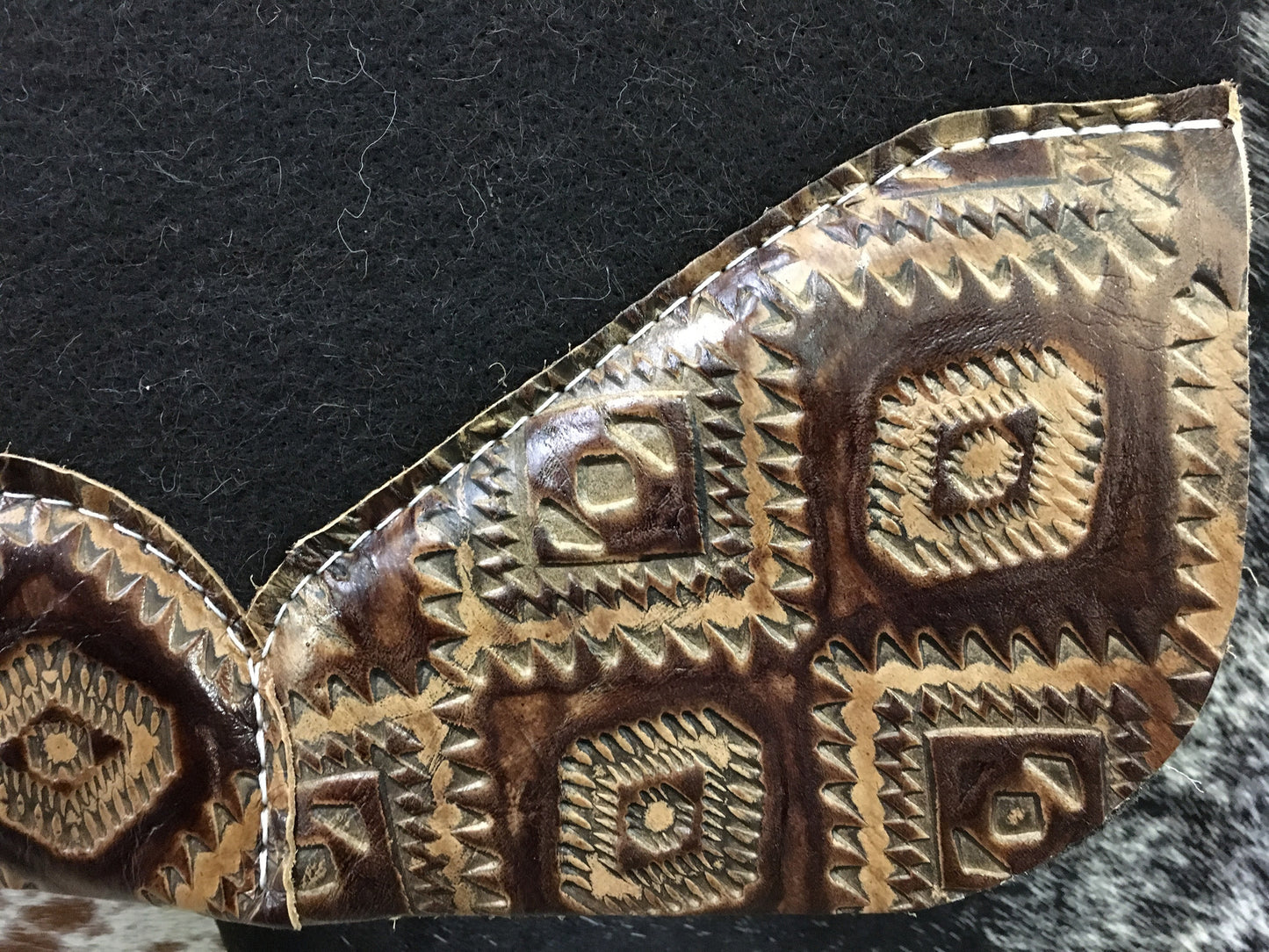 Best ever Saddle pad with brown/tan Aztec wear leathers