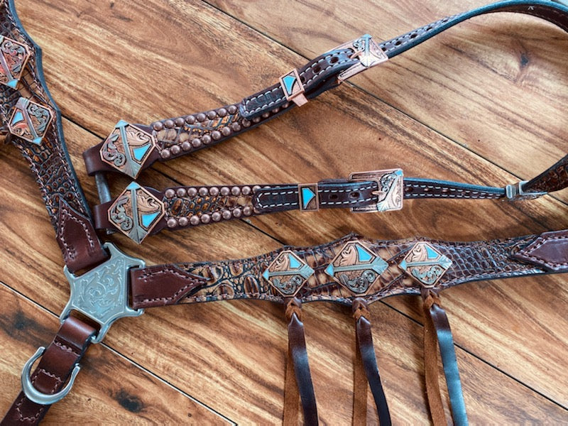 Copper frosted gator with turquoise arrows
