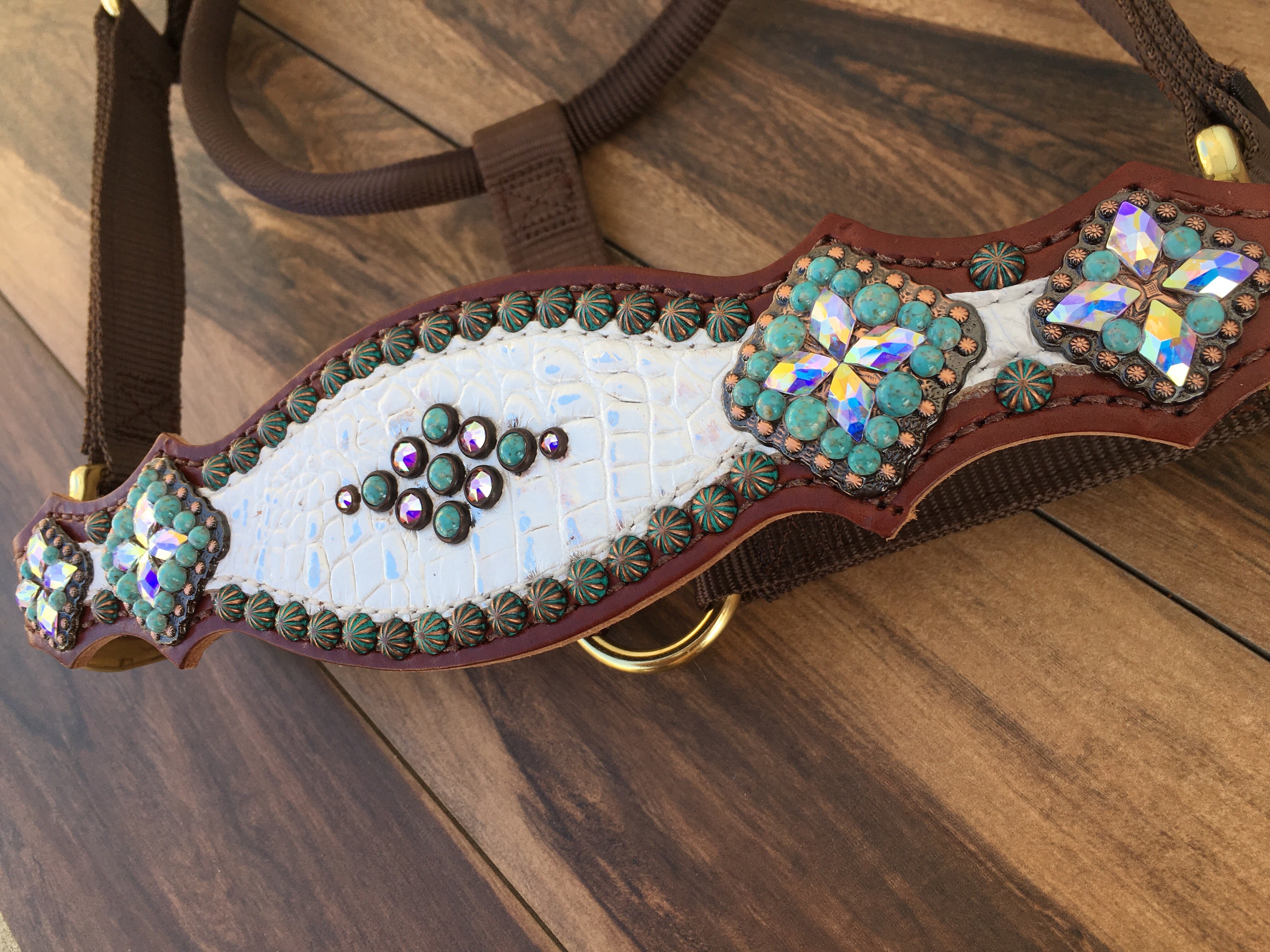 White Gator halter with patina spots
