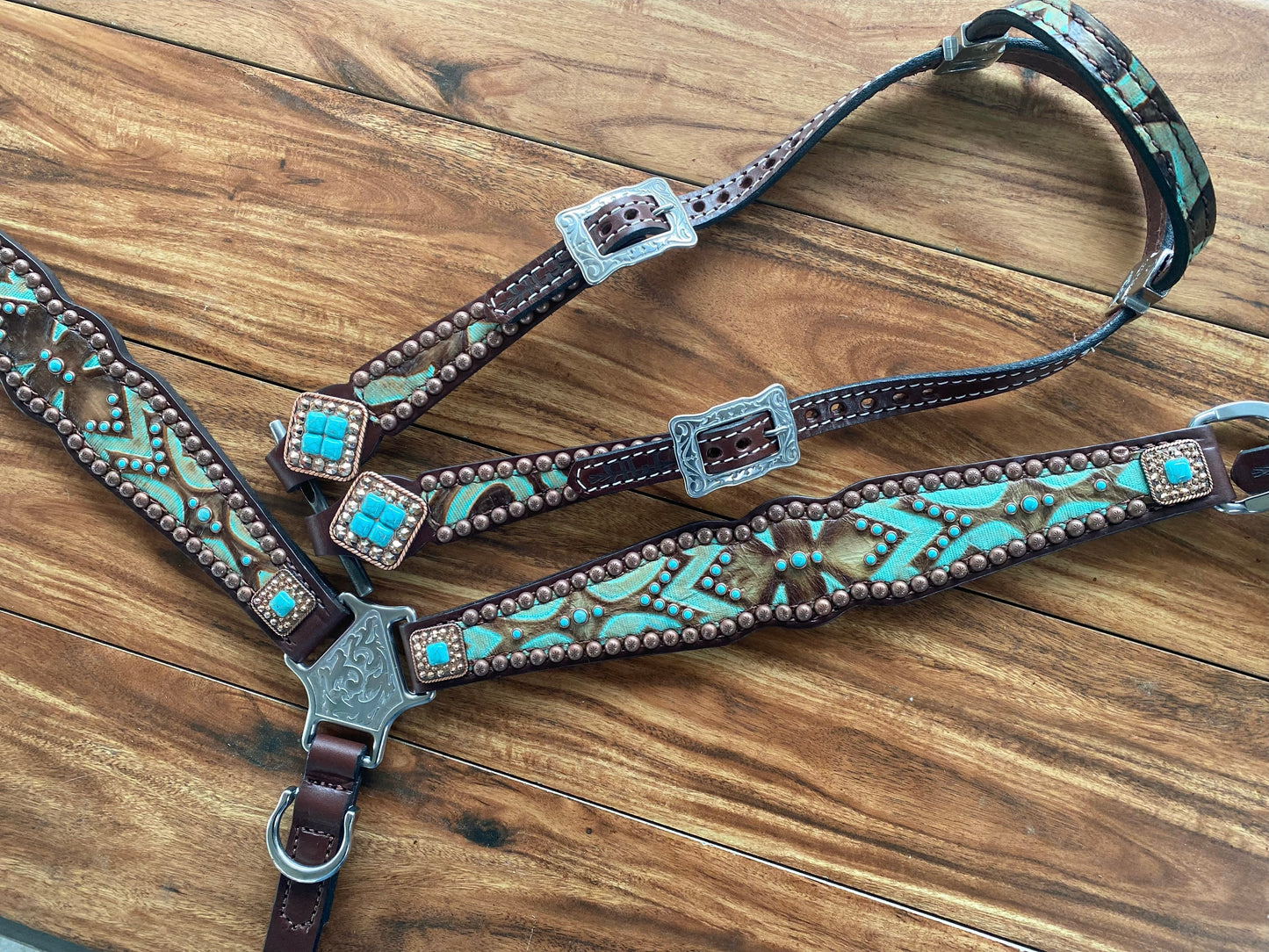 Turquoise Aztec with rim sets