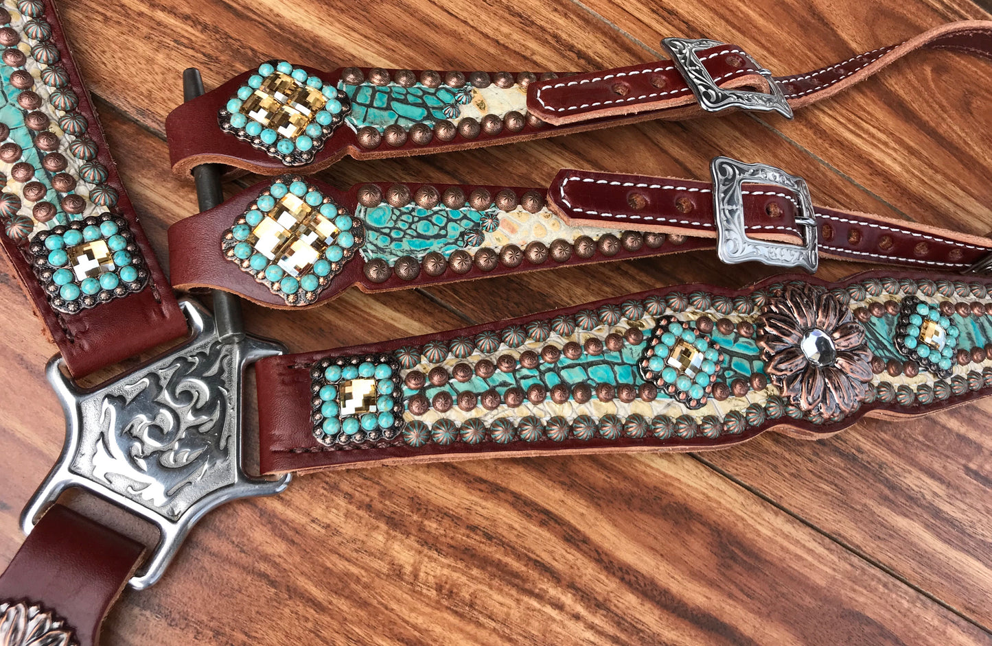 Turquoise and Cream Gator Leather